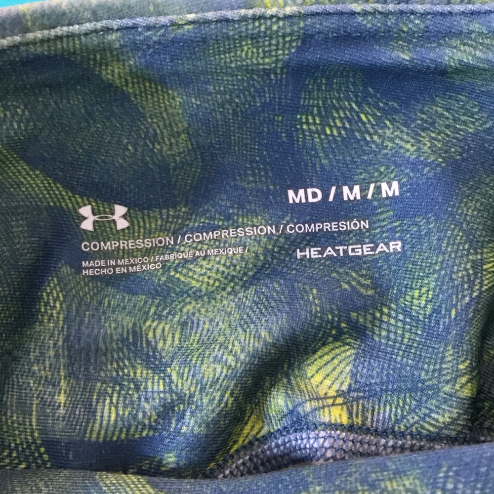 $48 UNDER ARMOUR Athletic Leggings Medium
